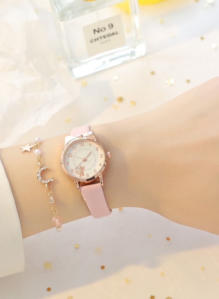 Sweet seven Adorable Kids' Cat Watch and Silver Plated Jewellery Set - Includes PU Strap Watch, Cute Cat Necklace, Bracelet and Cartoon Cat Ear Clip - Perfect for Girls' Birthdays White - Image 4