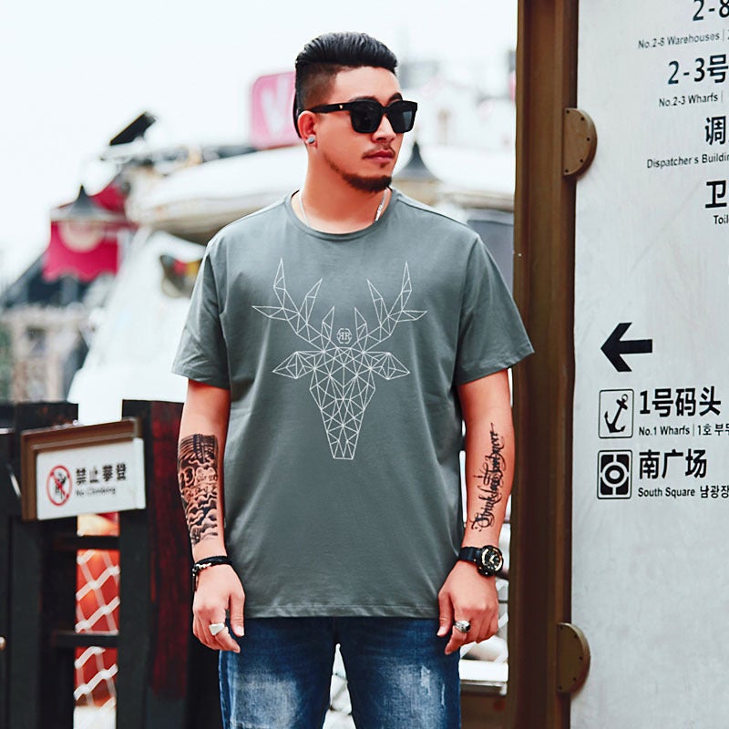 2020 Summer large size men''s fashion brand hollow deer head fashion printing large size T-shirt plus fertilizer to increase a generation of hair. - Image 1