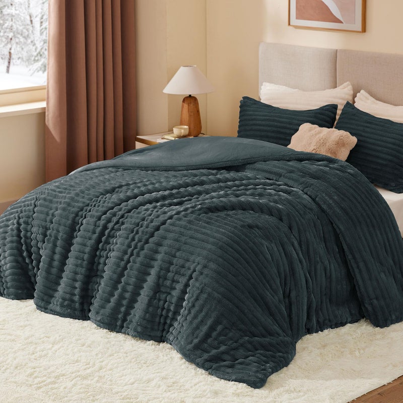 BEDELITE Fleece King Comforter Set -Super Soft & Warm Fluffy Dark Grey Bedding, Luxury Fuzzy Heavy Bed Set for Winter with 2 Pillow Cases - Image 2