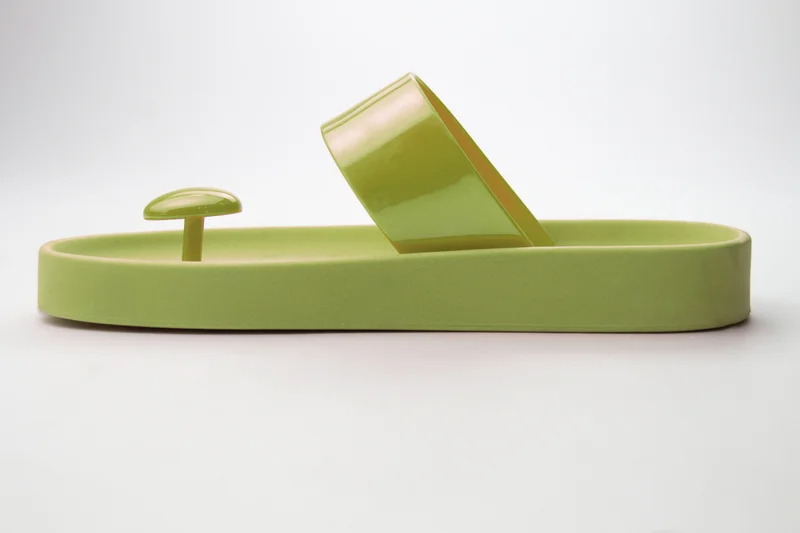 Voices Smooth Stone - 004.00006 , Lime-Lime-Lime