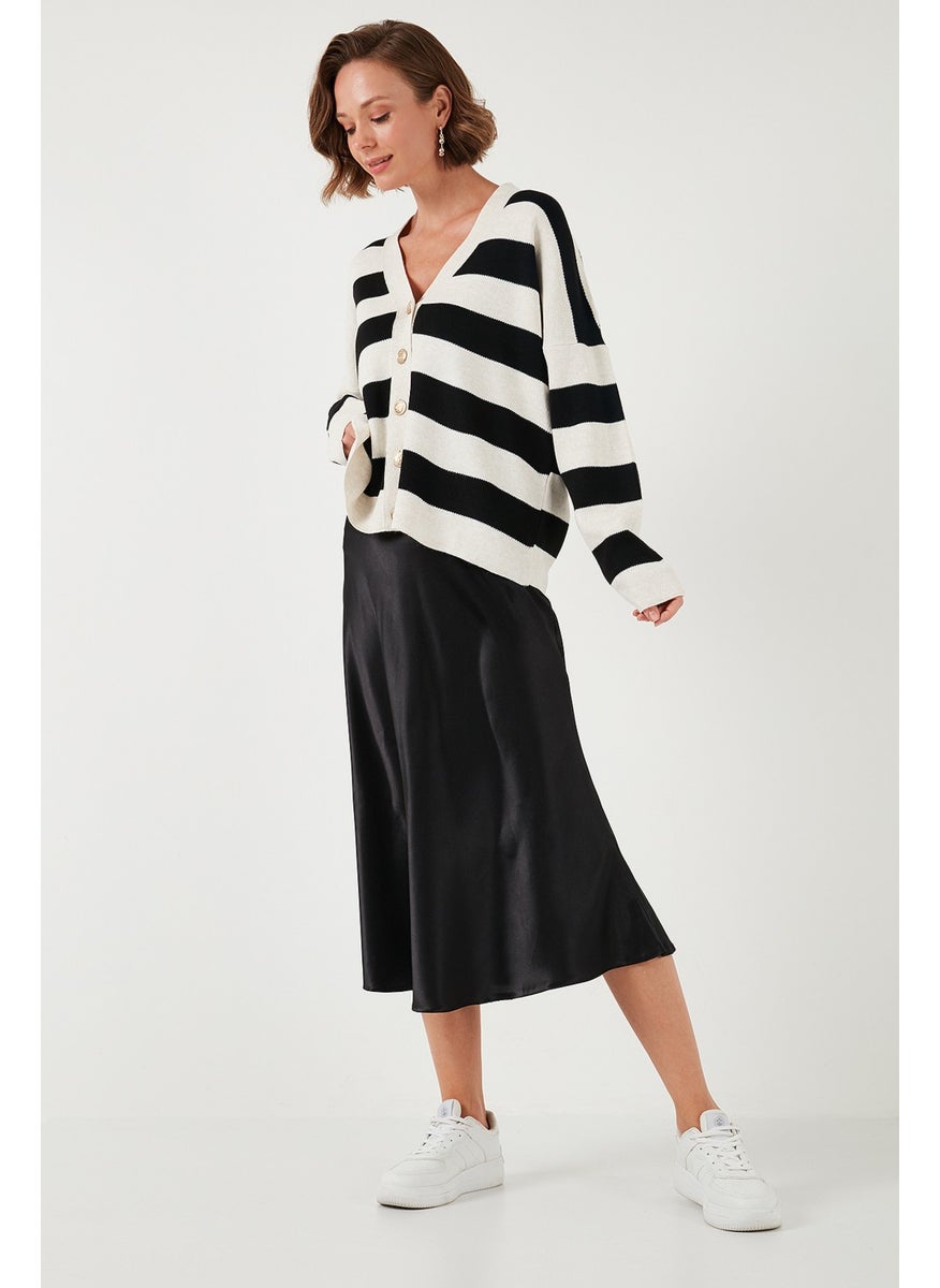 Lela Regular Fit Striped V Neck Buttoned Soft Acrylic Women's Cardigan 4615188  - Image 3