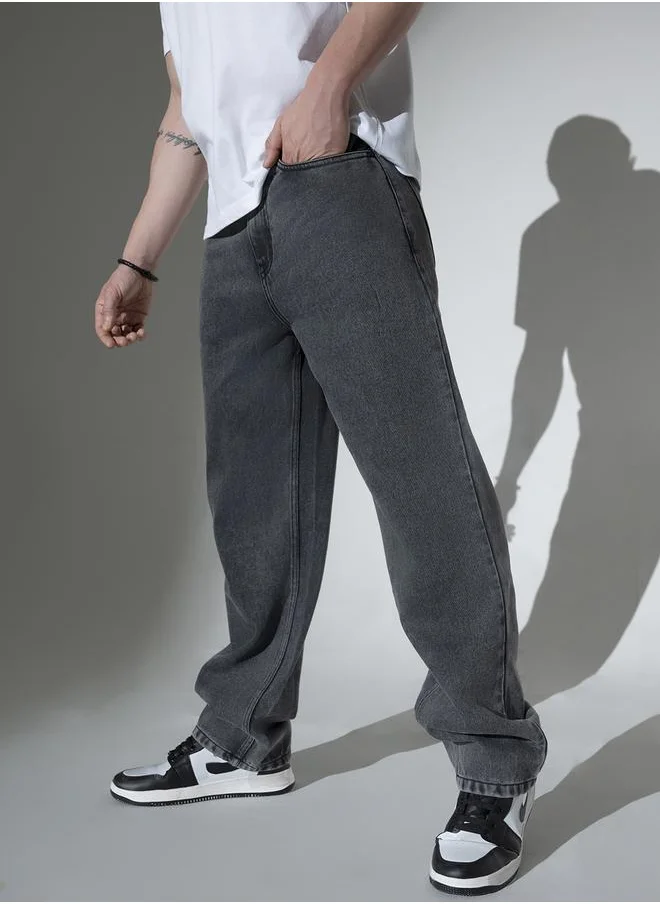 هوبرهولمي Grey Relaxed Fit Jeans Solid design crafted from 100% Cotton with Button closure.