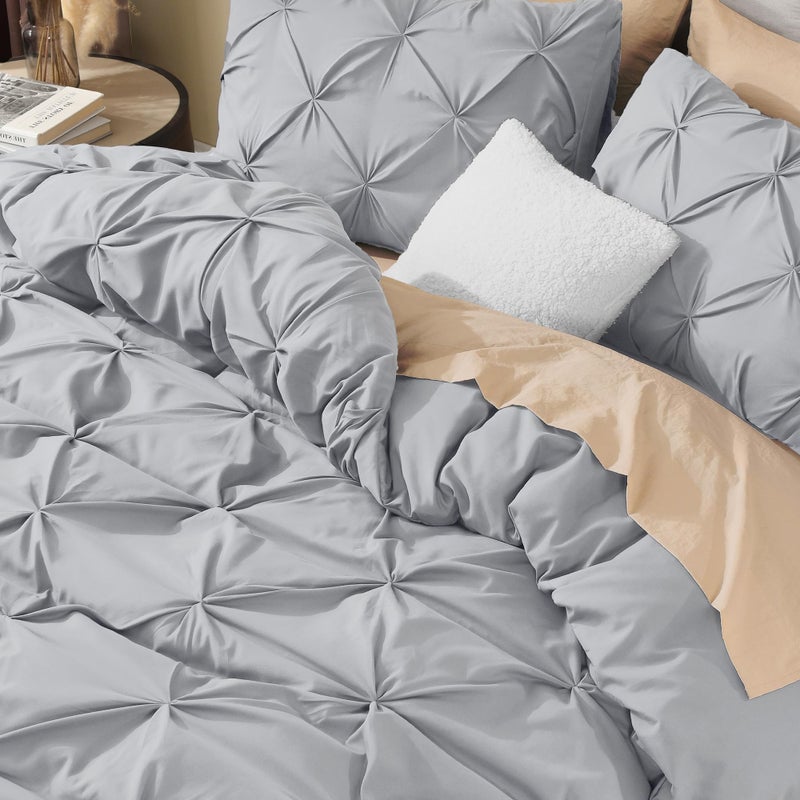 Litanika Silver Grey King Pinch Pleat Duvet Cover, 3 Pieces Pintuck Cover Soft Microfiber Bedding Set with Zipper Closure & Corner Ties(104x90Inch-1 Duvet Cover, 2 Pillowcases) - Image 3