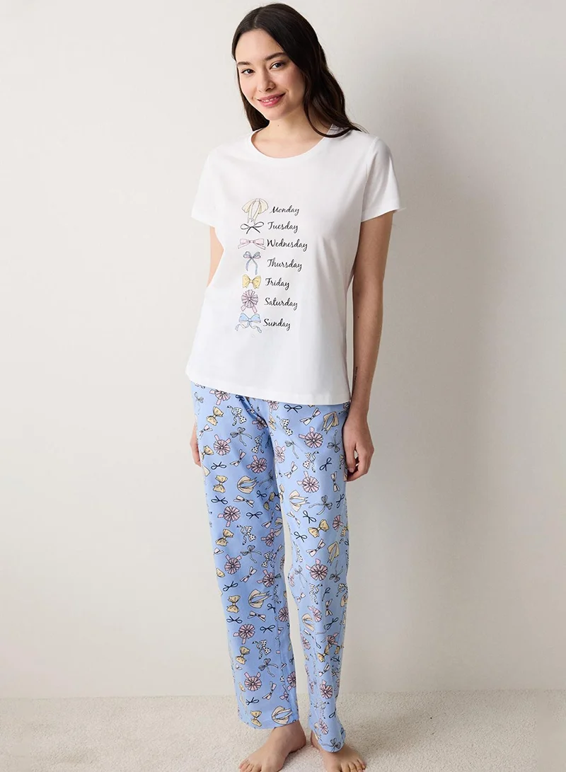 بنتي طقم بيجاما قطن بفيونكة لطيفة