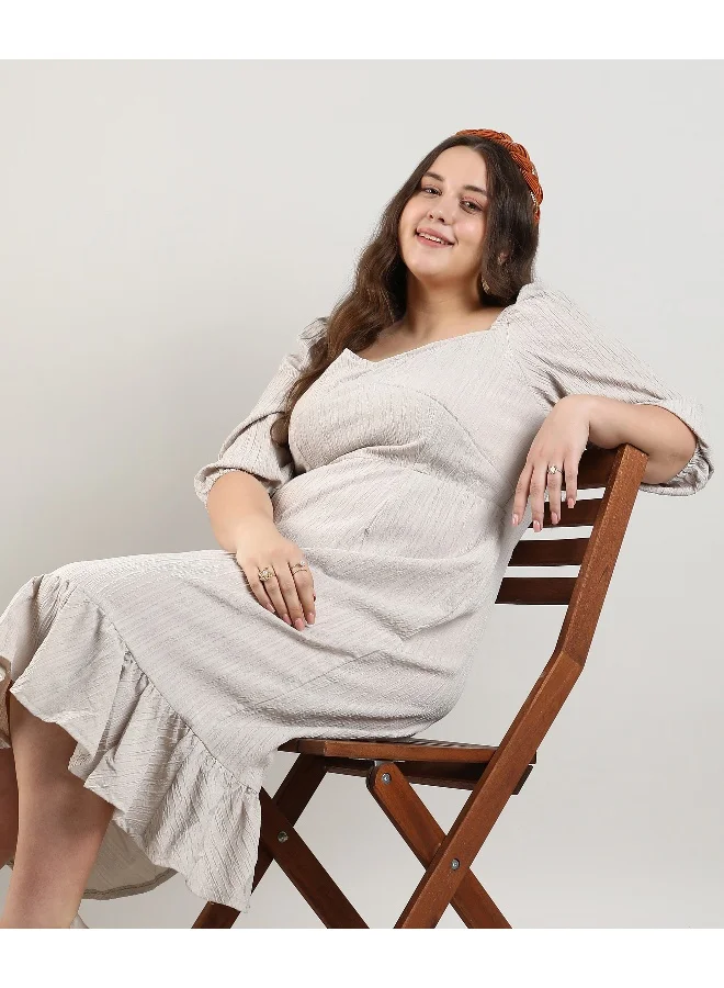 انستافاب بلس فستان نسائي ذو حافة مكشكشة باللون الرمادي