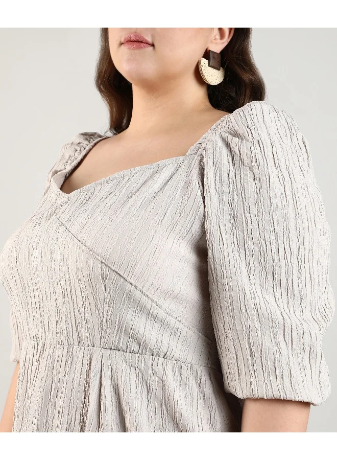 انستافاب بلس فستان نسائي ذو حافة مكشكشة باللون الرمادي