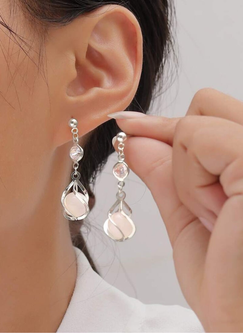 Dangle Charms Trendy And Elegant Earrings For Women - Image 1