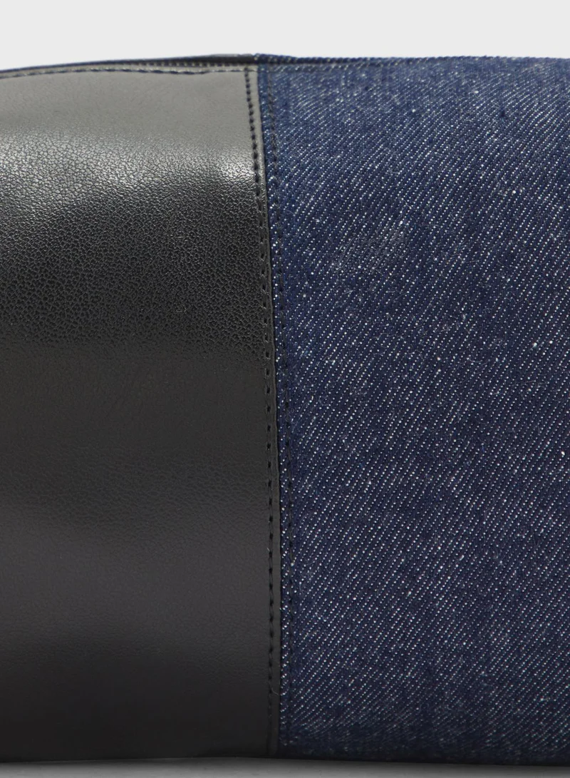 Seventy Five Men's Travels Wash Bag
