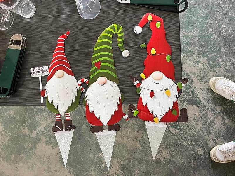 woobles Christmas Metal Gnome Yard Stake, Decorations Outdoor Santa Welcome Sign, Decorative Garden Stakes Outside with Gnomes Winter Art Decor or Lawn Patio (B) B - Image 4