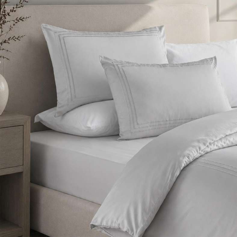 Pan Home Hotel Nouveau Imperial 400TC Cotton 3-Piece Queen Duvet Cover Set 200x200cm -Silver Grey - 121IHI9900421 - Image 1