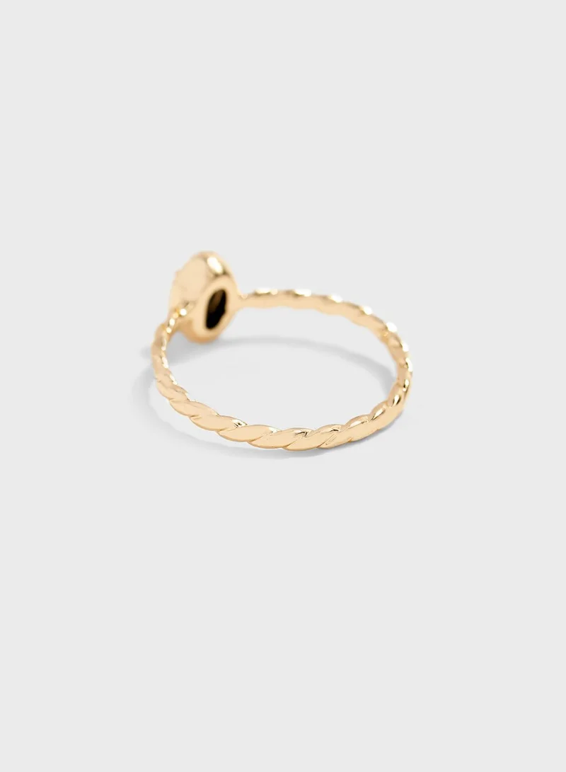 Ginger Ring With Stone Detail