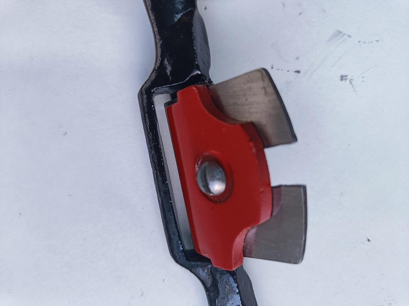 TMC أداة يدوية للحرف الخشبية مع قاعدة مسطحة وشفرة معدنية قابلة للتعديل من TMC - Image 2