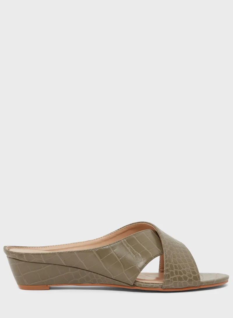 shoexpress Cross Strap Wedge Sandal