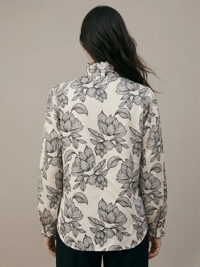 Outzidr  Off White Flowing Floral Collared Satin Blouse for Women | Best Price UAE