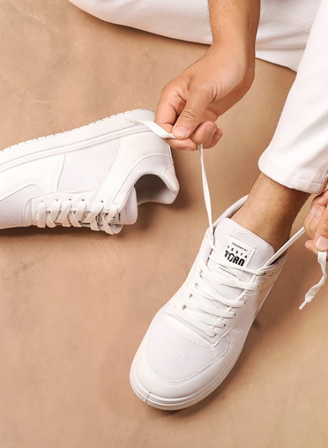 حذاء اساسي مبطن بالفوم ومصنوع من الجلد واقمشة الميكروفايبر من تيستا تورو