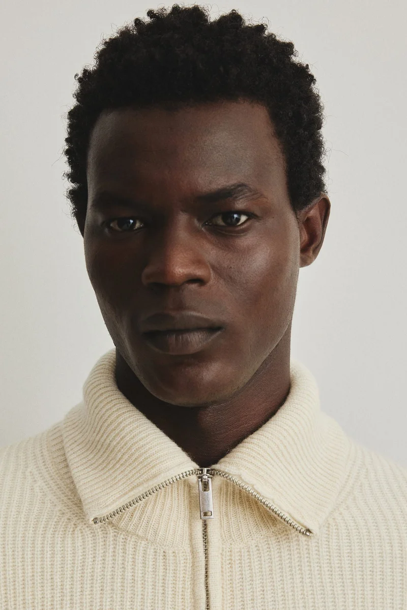 اتش اند ام كنزة بياقة بولو من الصوف بسحاب علوي وقصة عادية