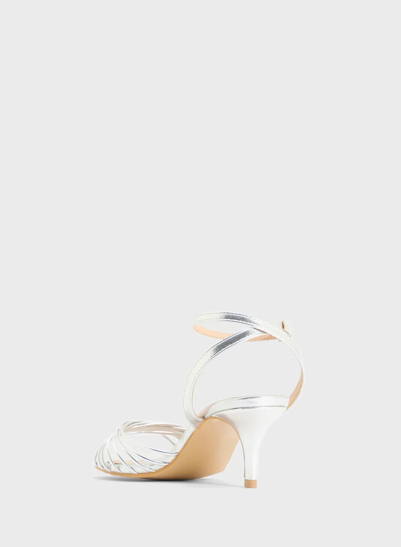 سبوت أون Low Heel Strappy Sandal