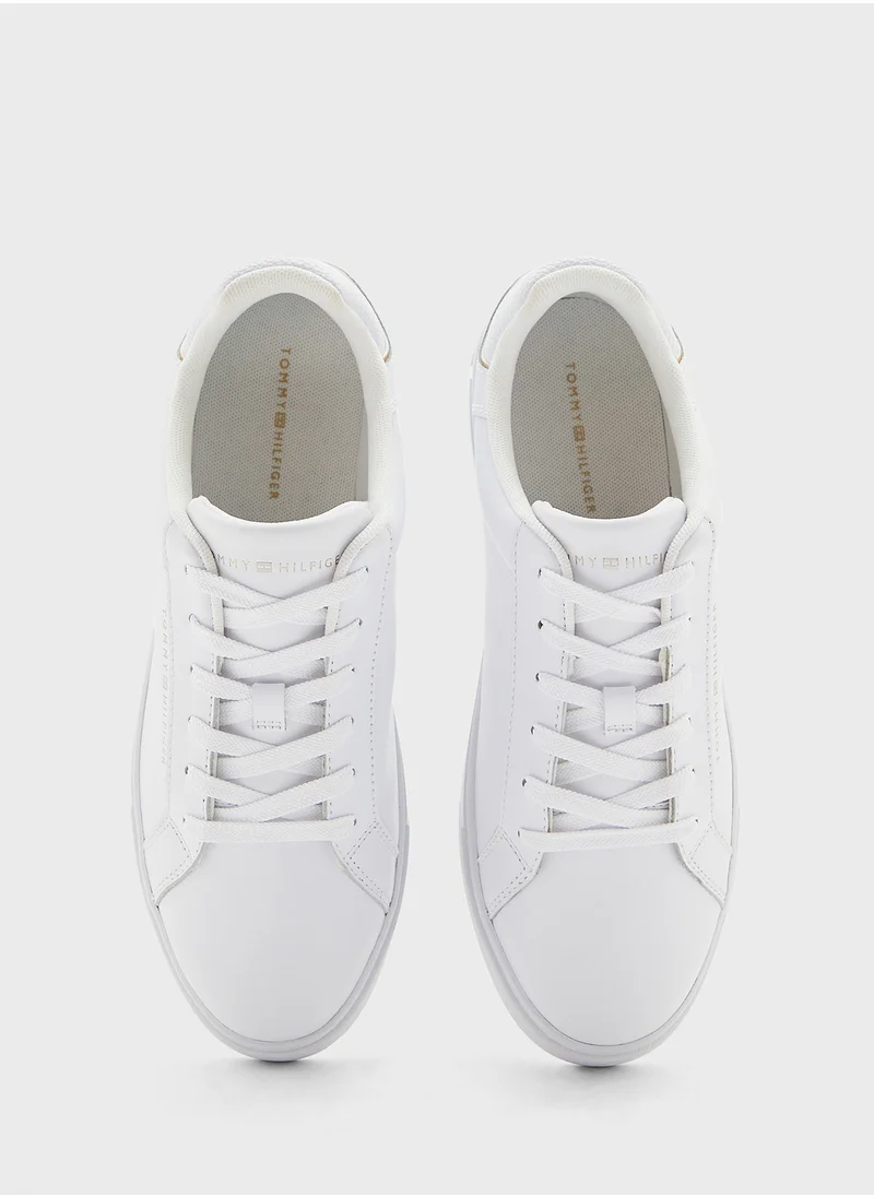 تومي هيلفيغر ESSENTIAL COURT SNEAKER