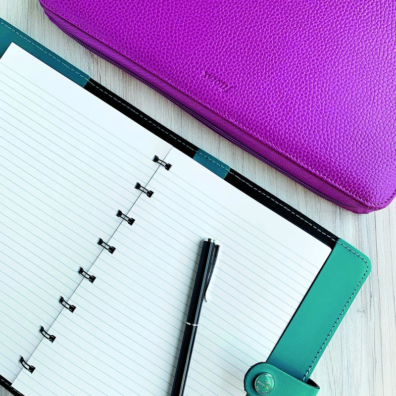 Filofax Erasable Ballpoint Pen, Classic Monochrome Collection, Black, Black Ink (R149000) - Image 5