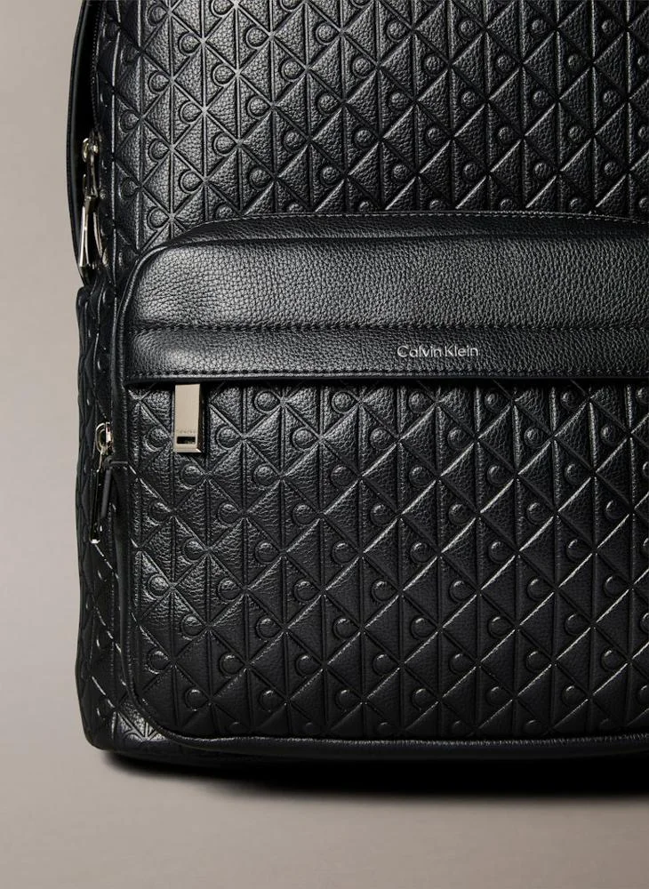 CALVIN KLEIN EMBLEM EMBOSS ROUND BACKPACK