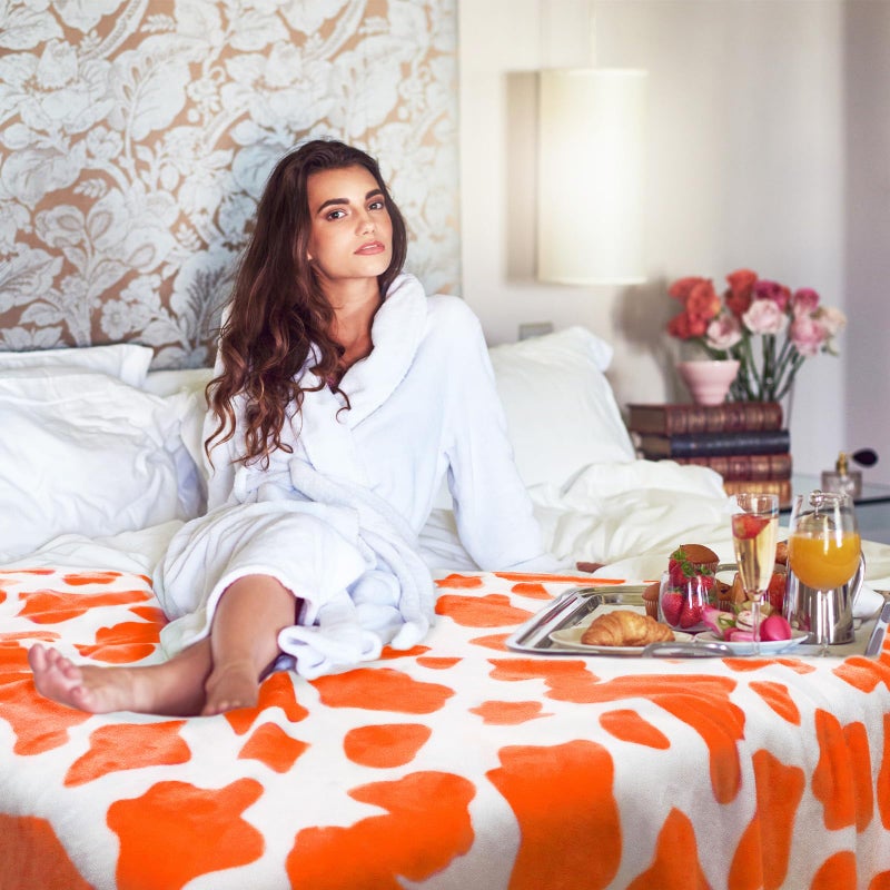 HSEEC Orange Throw Blankets Fleece Soft Blankets & Throws Super Soft Plush Blanket Twin Size - Image 2