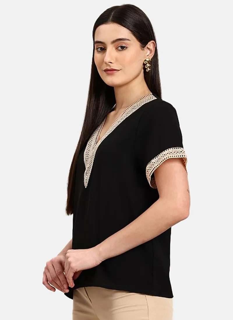 YUNIQEE Black Solid Short Sleeve V Neck Tunics