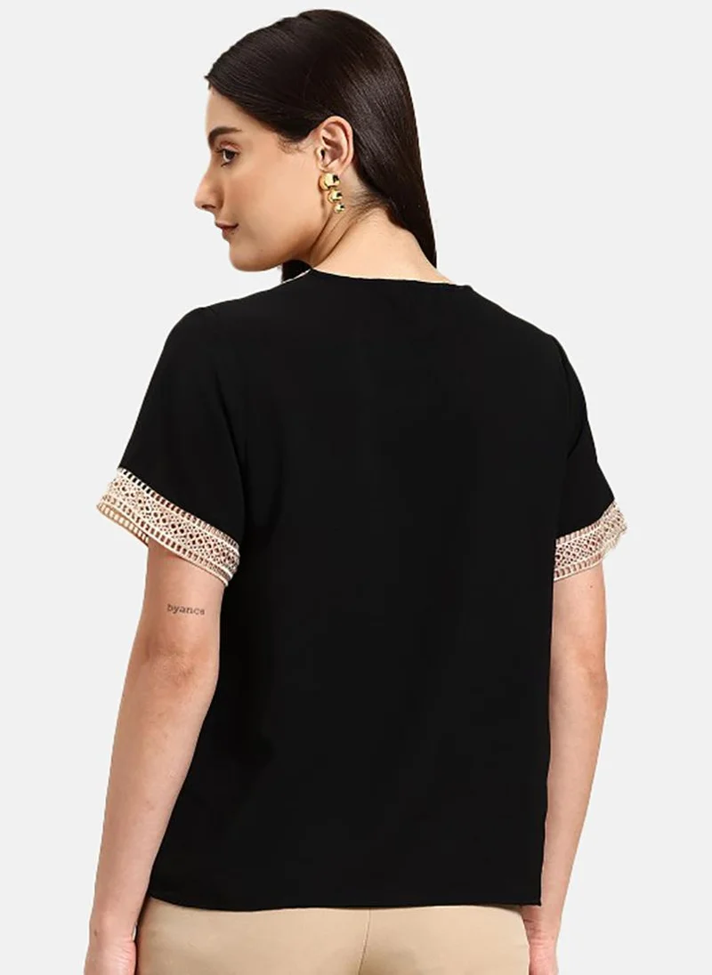 YUNIQEE Black Solid Short Sleeve V Neck Tunics