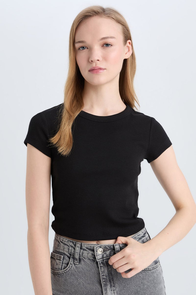 DeFacto Woman Slim Fit Camisole Short Sleeve T - Image 1