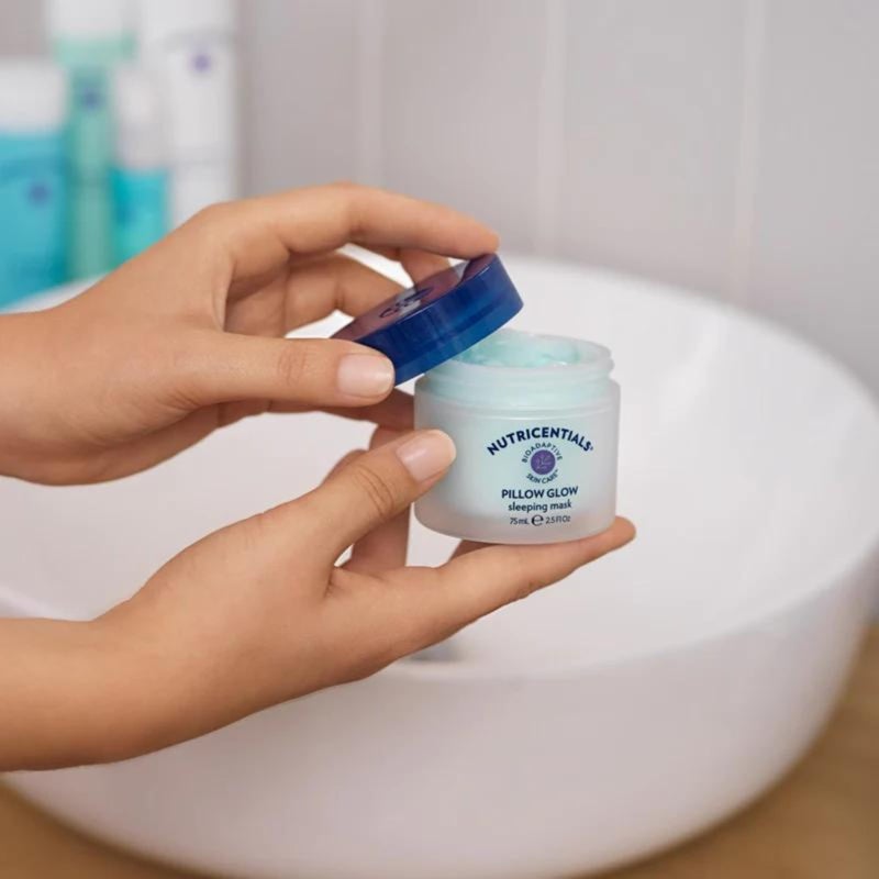 Nu Skin NuSkin NUTRICENTIALS Pillow Glow Sleeping Mask | Overnight Hydration | Bioadaptive Botanical Complex | Red Algae | Apple Extract | Deep Sea Water | Skin Glowing & Pore Minimizing | 2.5 Fl Oz | 1 Pack - Image 5