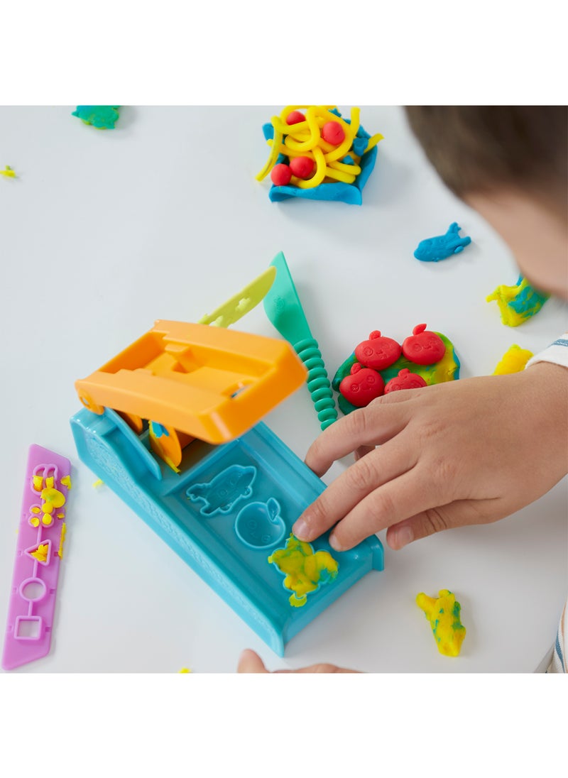 Play-Doh مجموعة انطلاقة مصنع المرح، ألعاب قبل المدرسة للأطفال من عمر 3 سنوات للبنات والأولاد، مجموعة فنون وحرف يدوية للأطفال، 3 ألوان من مركب النمذجة  - Image 3