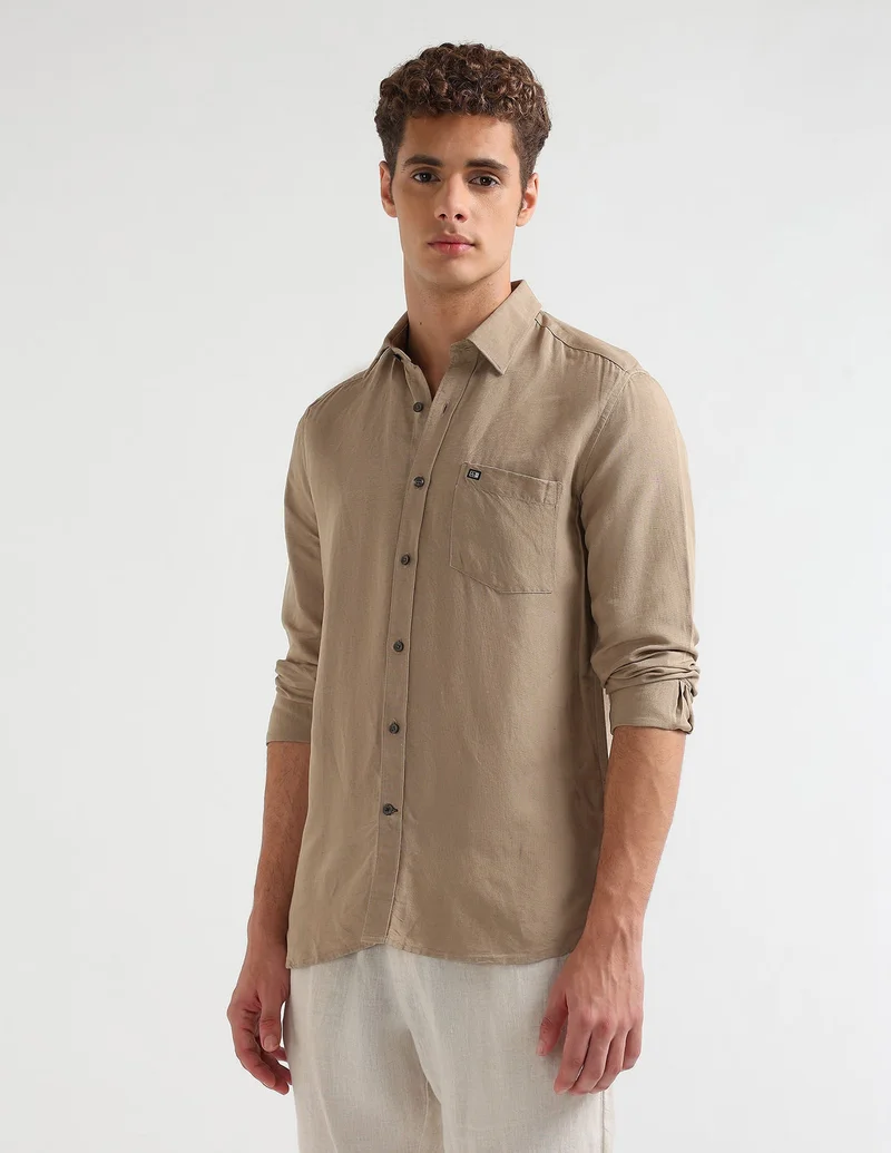 Arrow Solid Slim Fit Shirt