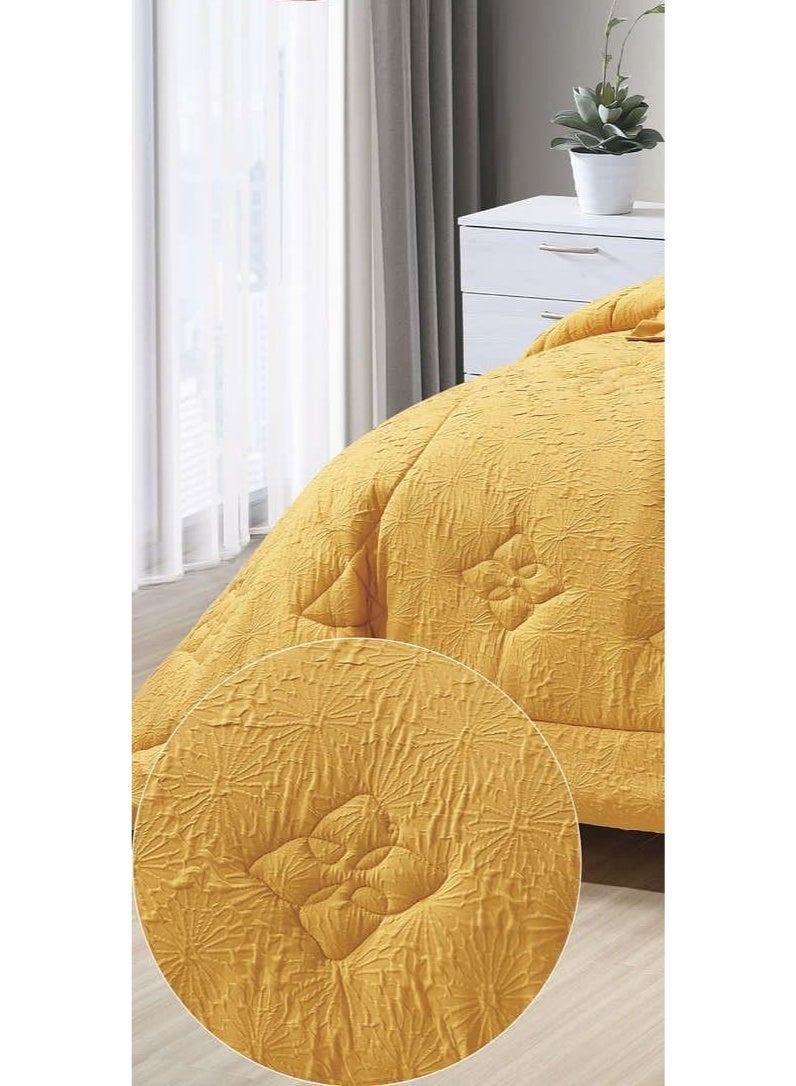 Red Rose A plain royal double quilt with character to add beauty and elegance to your room's decor - Image 2