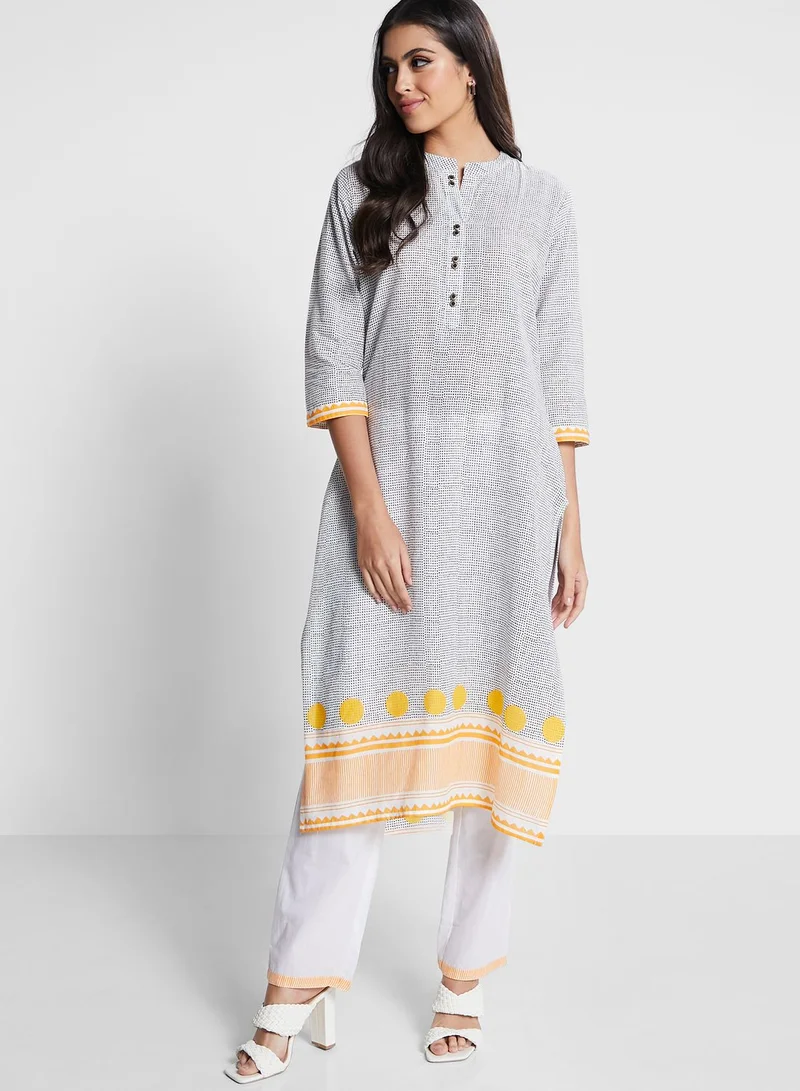 kolaba Embroidered High Waist Pants