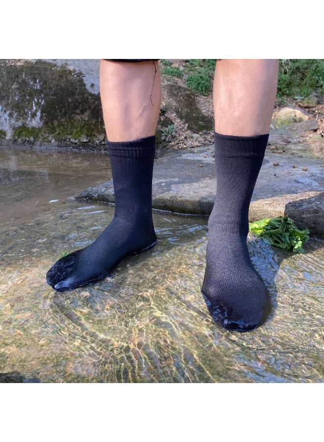 Waterproof Socks For Hiking And Outdoor Adventures. Waterproof And Breathable Ski Socks.(Black)  - Image 2