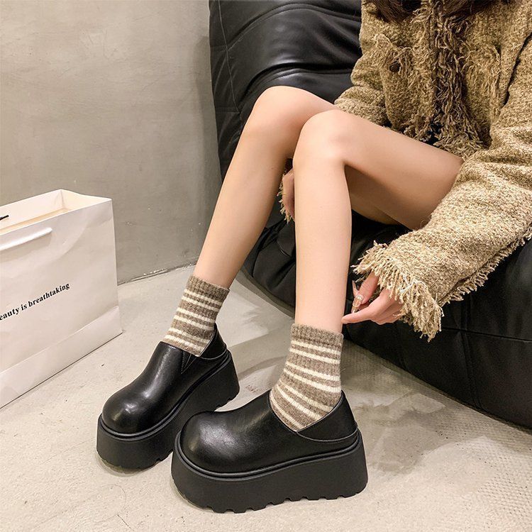 Two-Wear Leather Fleece-Lined Warm Platform Shoes Cotton Shoes Daily Soft Bottom Not Tired Feet Single Shoes - Image 1
