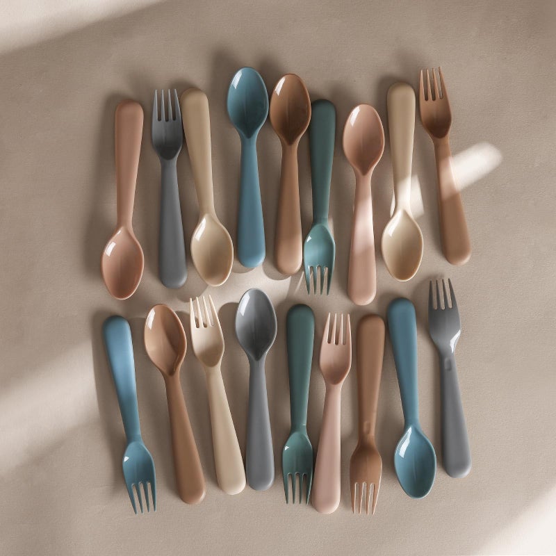POIKSHARK 12 Pieces Toddler Utensils Set, Plastic Spoons and Forks Set for Kids, Children Safe Flatware, Plastic Reusable Cutlery, BPA Free, Dishwasher Safe - Image 3