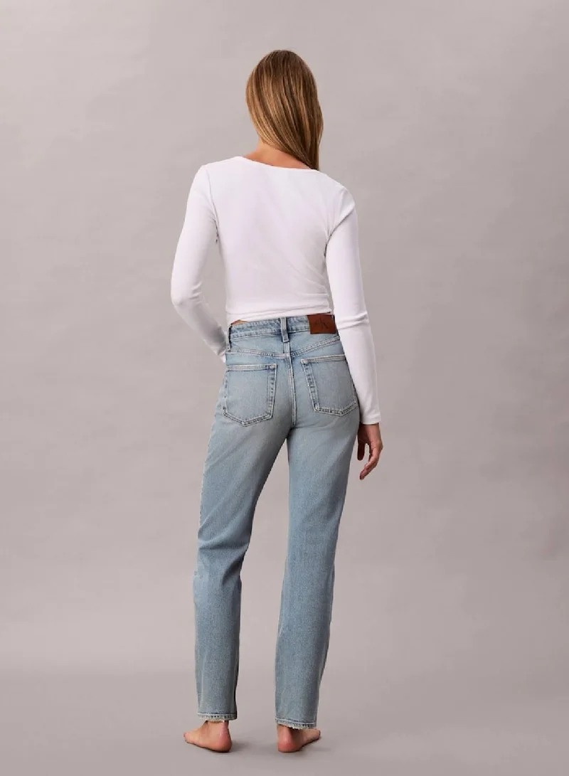 كالفن كلاين جينز بنطال جينز بخصر مرتفع وقصّة ساق مستقيمة