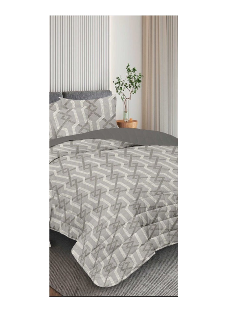 Red Rose A practical summer double bed sheet with a printed design to suit your room's decor, made of microfiber, measuring 230*250cm.  - Image 3