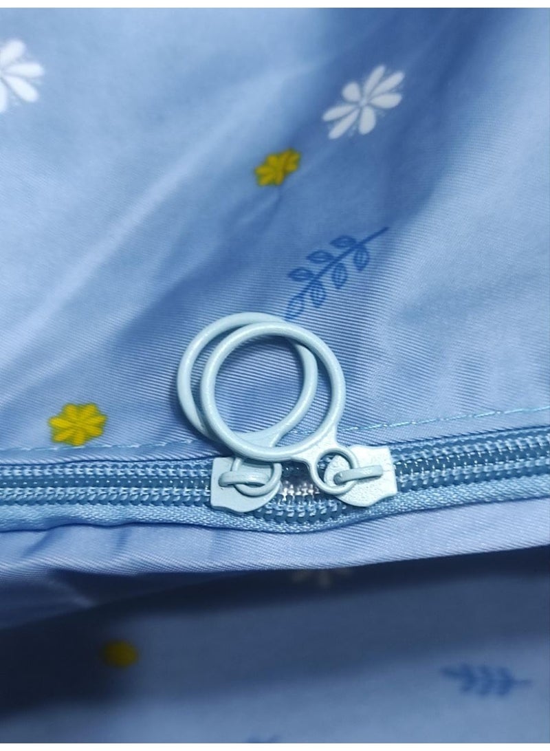 Heavy-Duty Waterproof Oxford Storage Bag with Zipper (68 x 49 x 23 cm) – Large Portable Organizer for Blankets & Quilts (Light Blue Floral) - Image 3