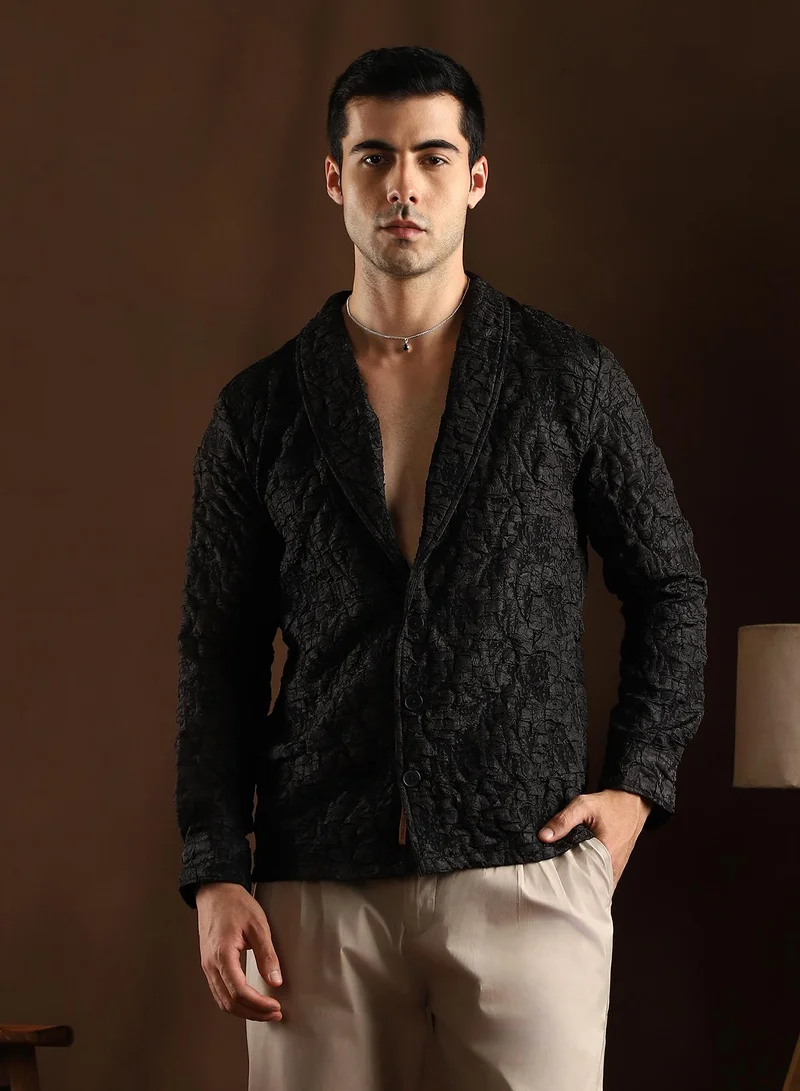 Campus Sutra Campus Sutra Men's Onyx Black Crushed Shawl Collar Oversized Shirt For Casual Wear | Shawl Collar | Long Cuffed Sleeves | Button Closure | Oversized Shirt Crafted With Comfort Fit For Everyday Wear