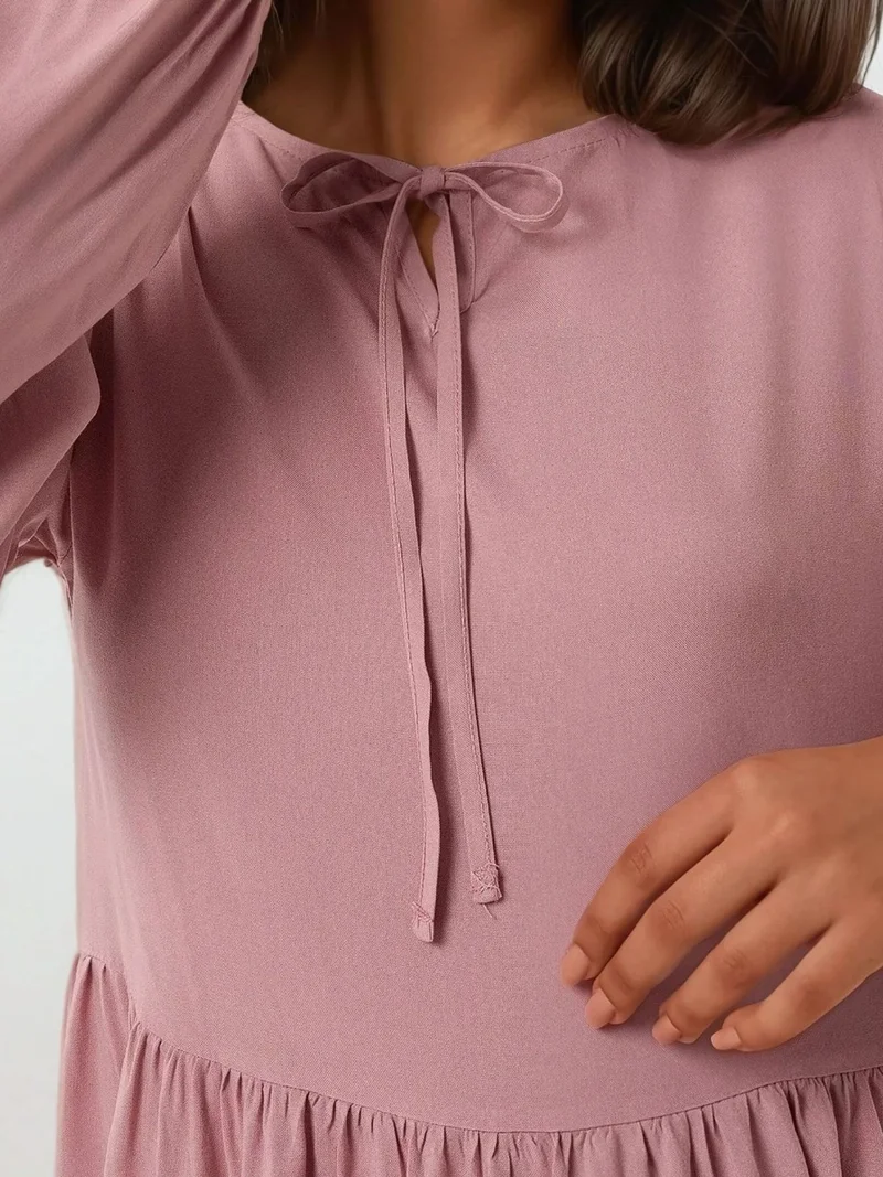 زوبعة فستان ماكسي بقصة حرف  ورقبة دائرية