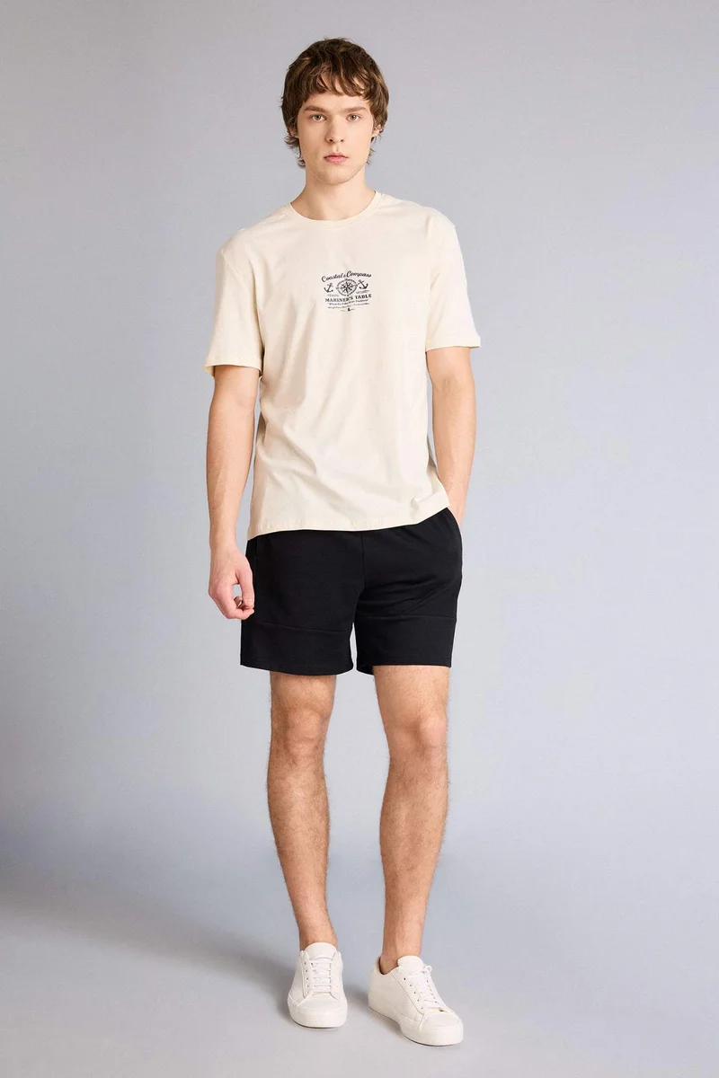 ديفاكتو Slim Fit Shorts
