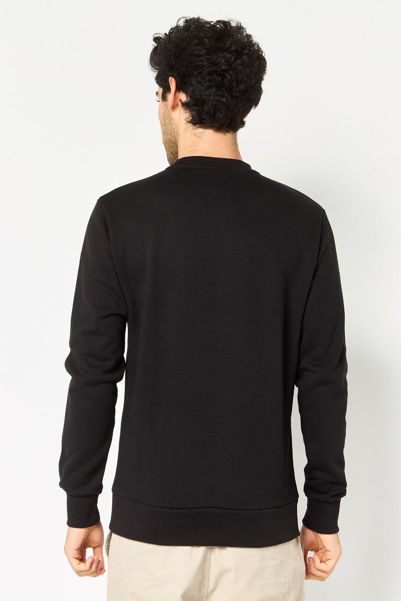 Celio سويت شيرت رجالي بأكمام طويلة وطباعة جرافيك على شكل طاقم، أسود - Image 4