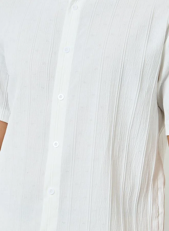 Take Two Men White Texture Short Sleeve Shirt