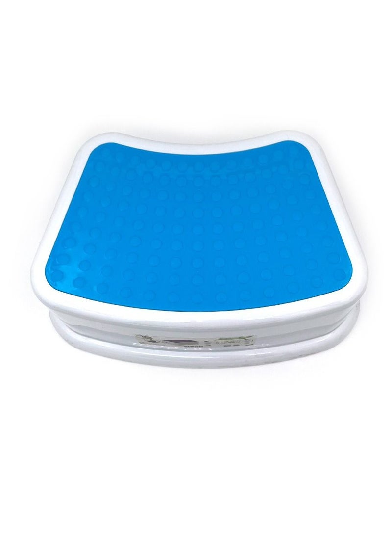 NESTER Baby One Step Plastic Step Stool - Image 1