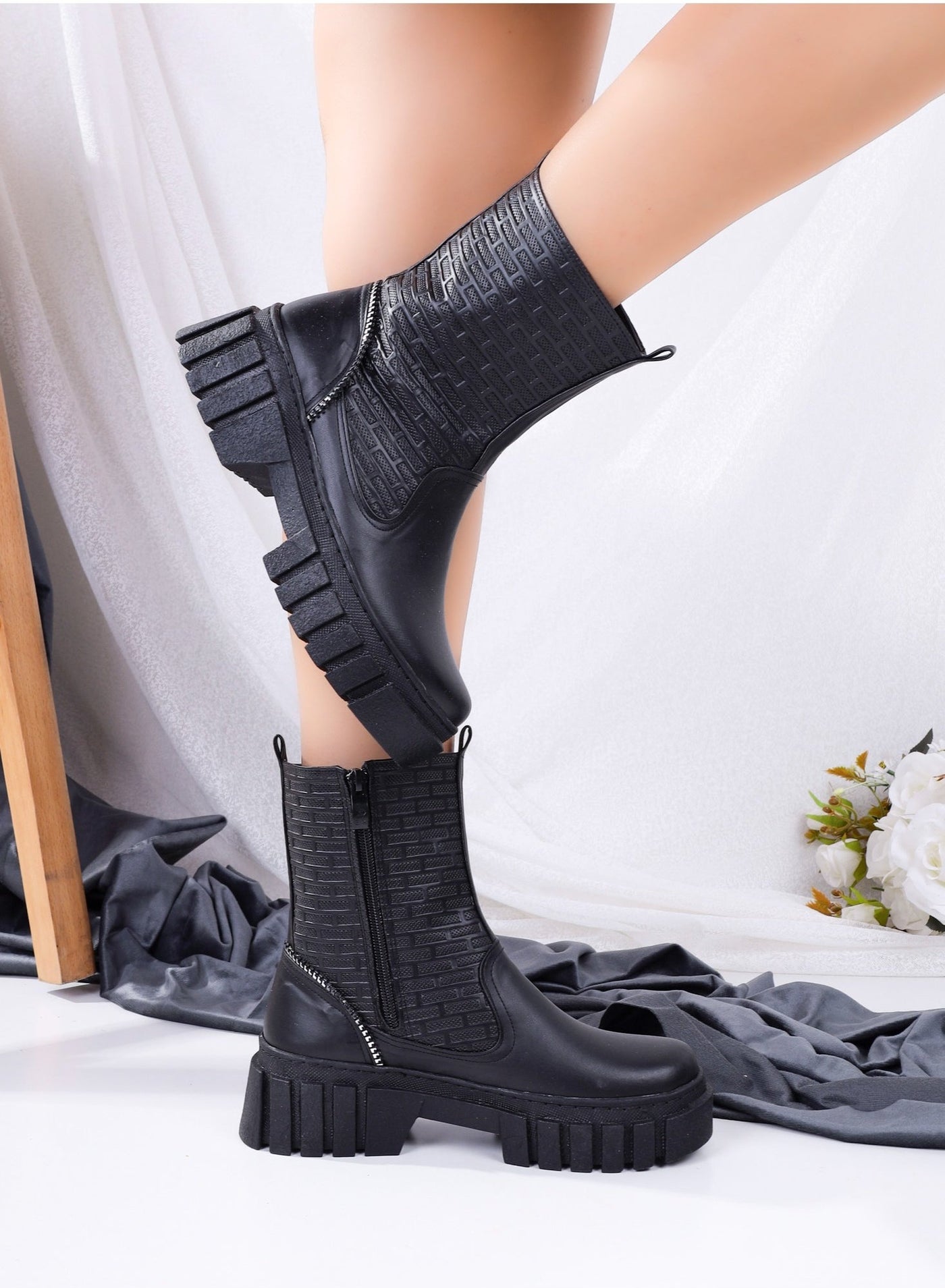 Half Boot Leather Capotine -Black