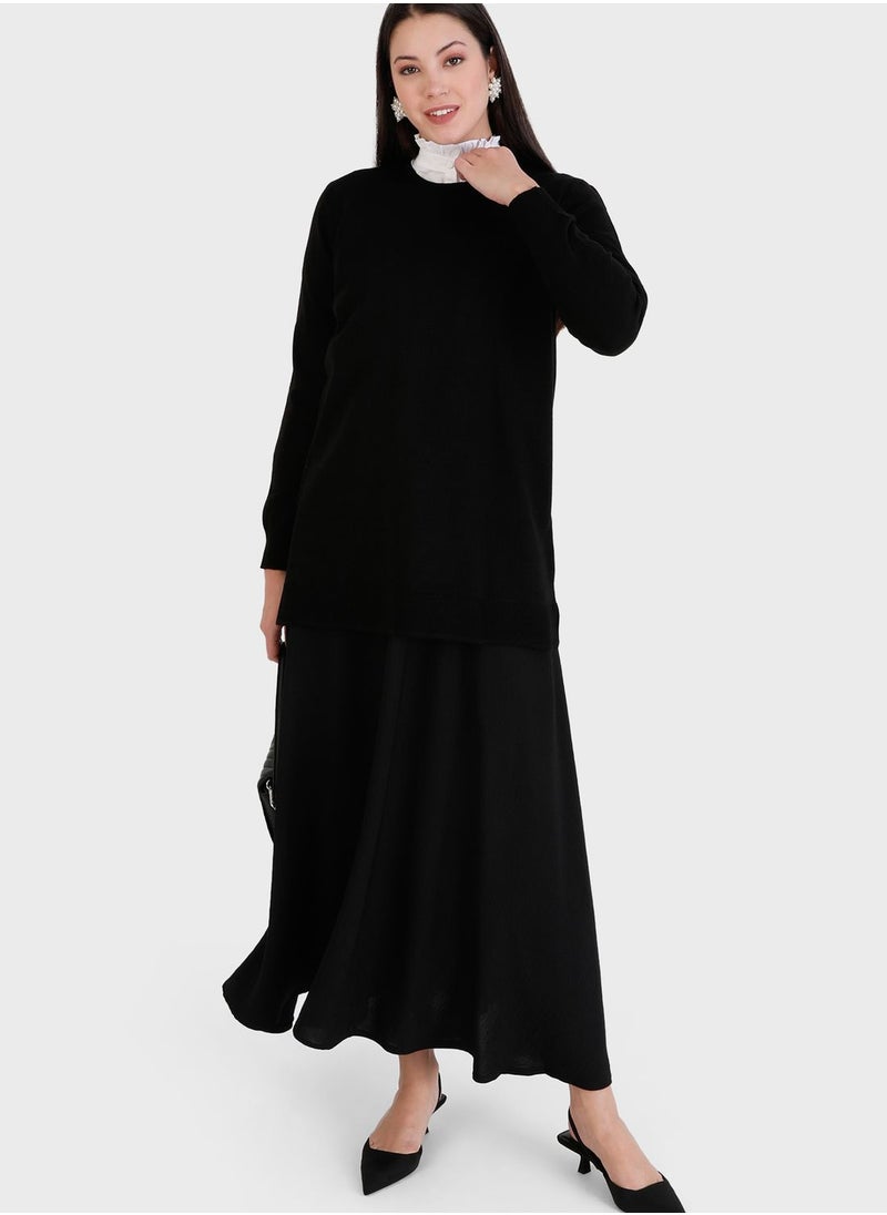 Tavin by Modanisa - Crew Neck Knitted Sweater - Image 1