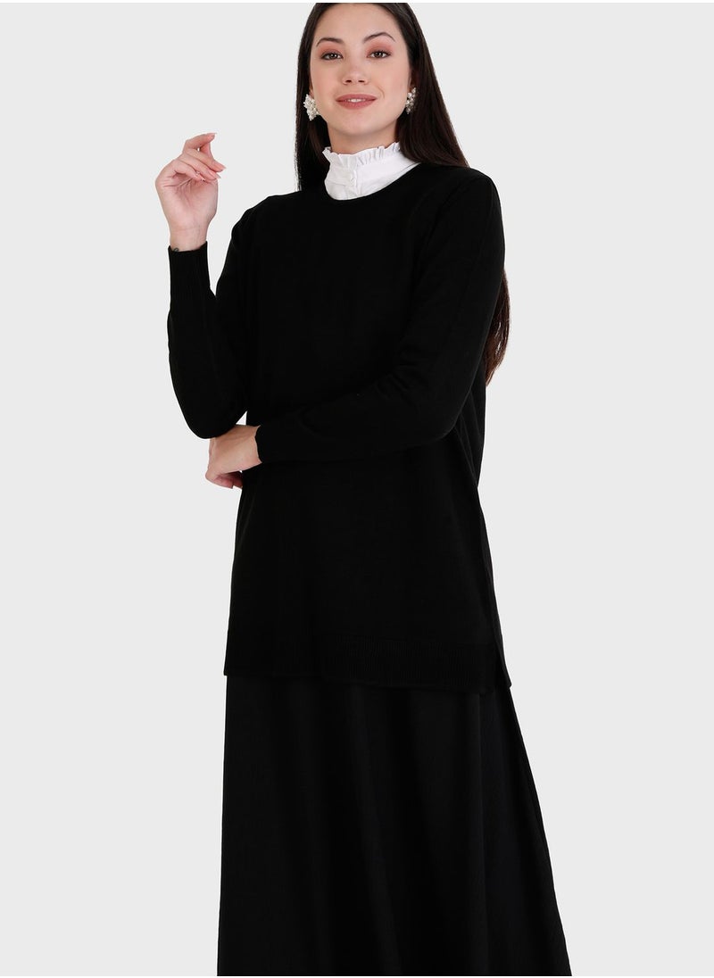 Tavin by Modanisa - Crew Neck Knitted Sweater - Image 1