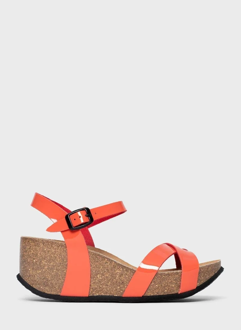 BAYTON Venus Strappy Mid Heel Wedges