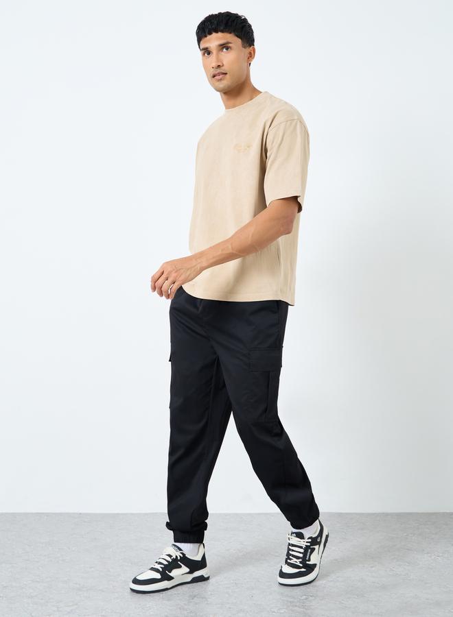 Styli Woven Oversized Cargo Joggers with Cuffed Hem and Badge - Image 2
